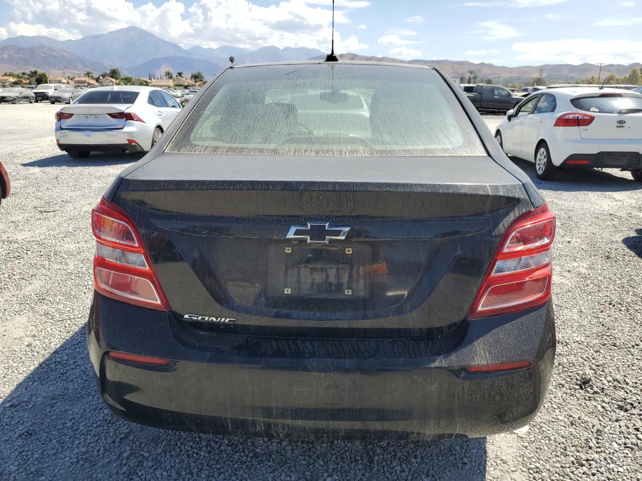 2018 Chevrolet Sonic Ls VIN: 1G1JB5SG8J4100842 Lot: 80964525