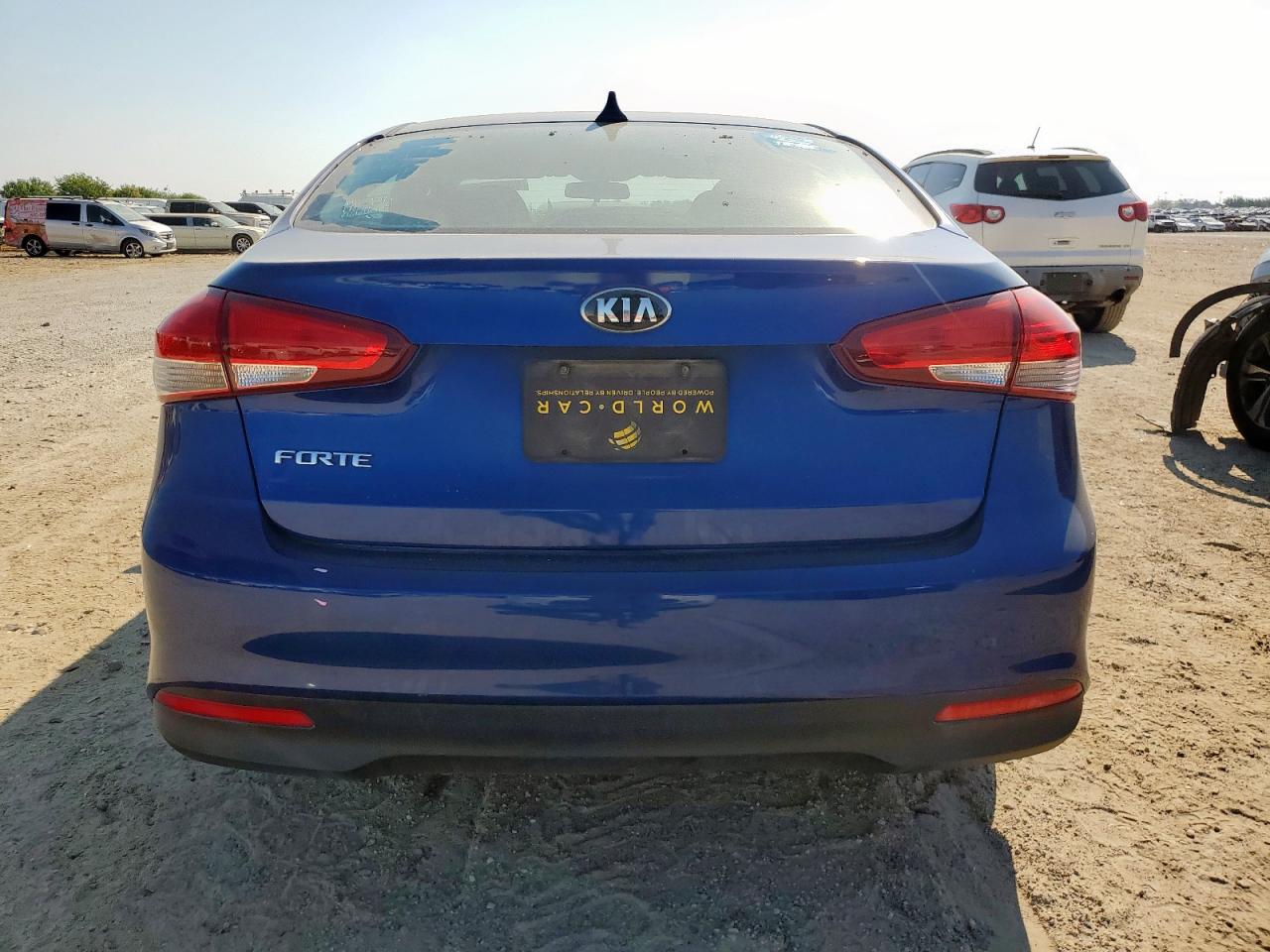 2018 Kia Forte Lx VIN: 3KPFK4A72JE178346 Lot: 80562355