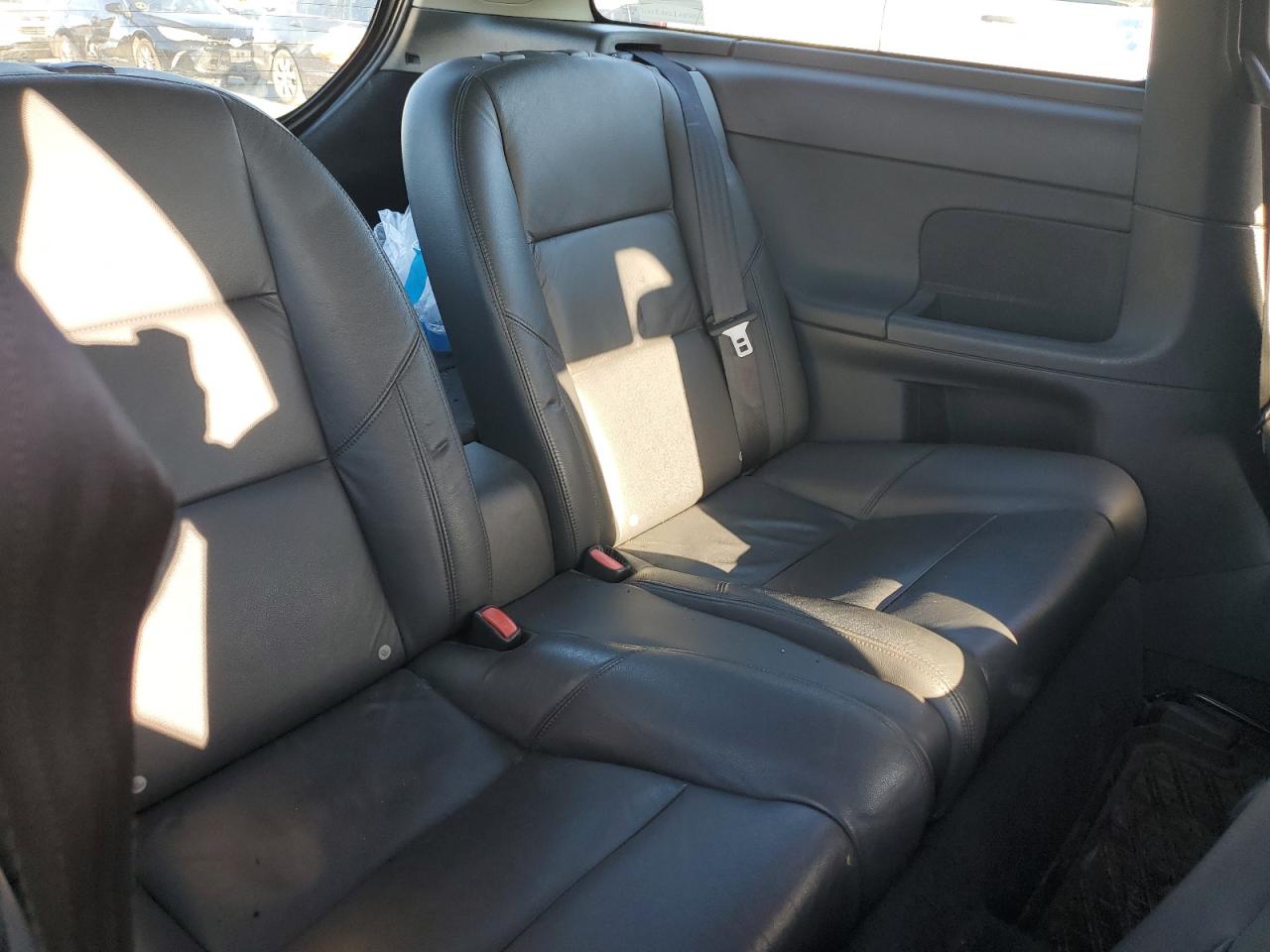 2011 Volvo C30 T5 VIN: YV1672MK3B2198068 Lot: 81749735