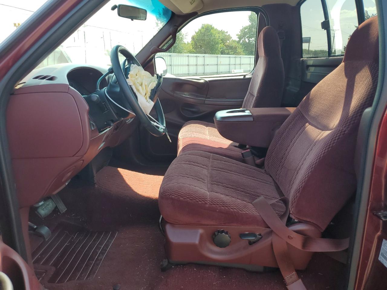 1998 Ford F150 VIN: 2FTZF08W1WCA51815 Lot: 81263235