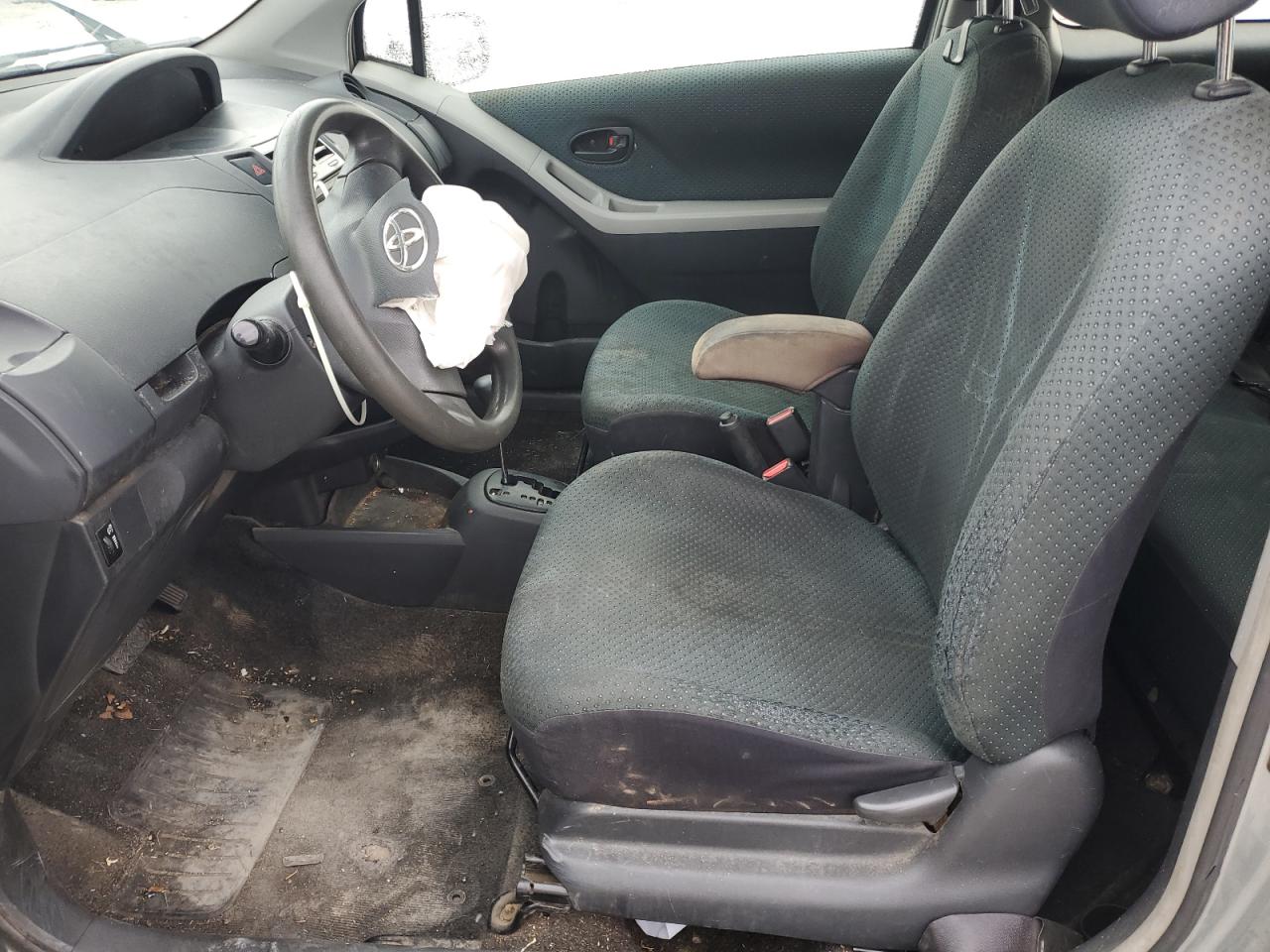 2008 Toyota Yaris VIN: JTDJT923885192399 Lot: 81654475