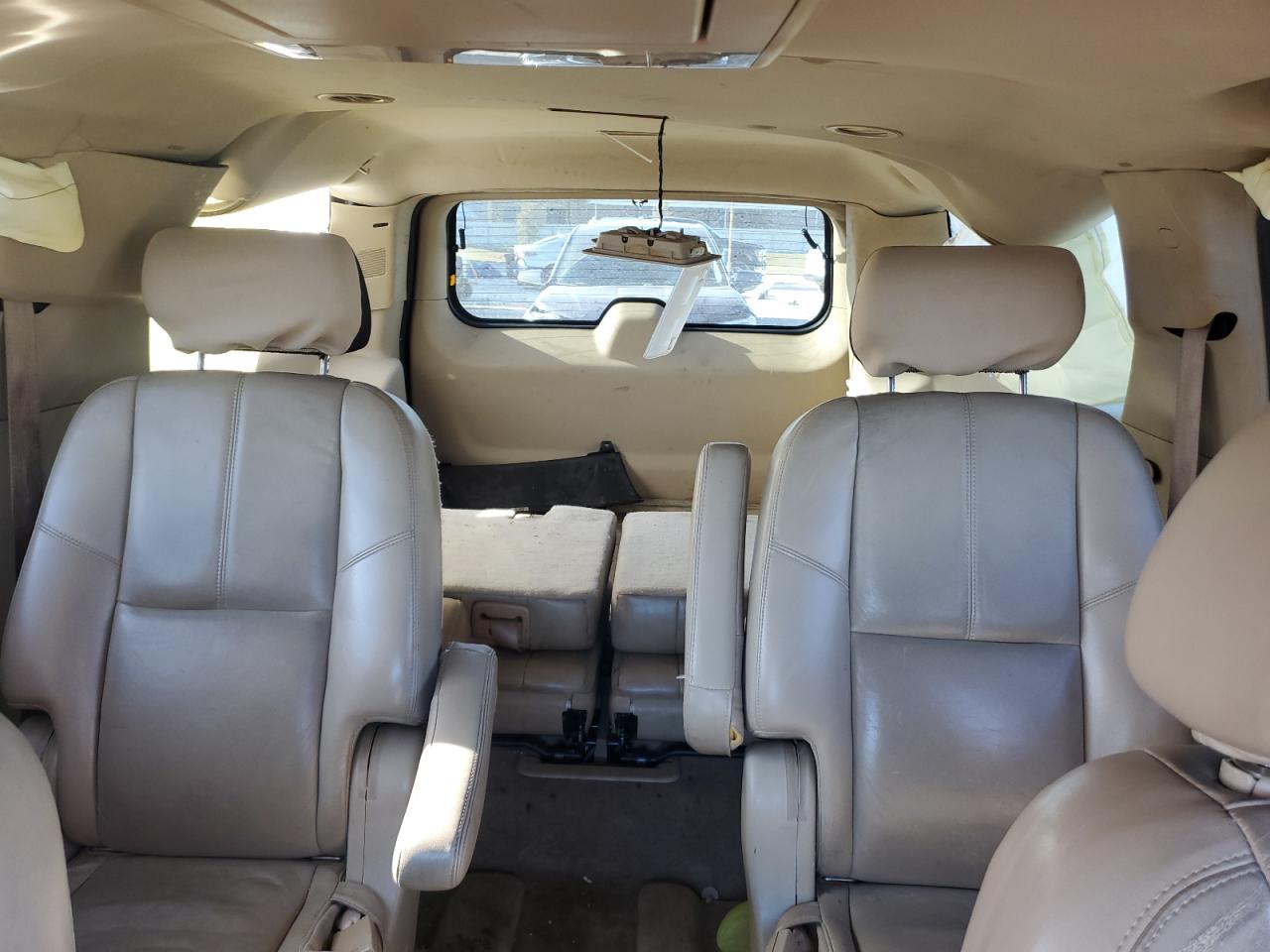 2009 GMC Yukon Xl Denali VIN: 1GKFC06269J105065 Lot: 83874765