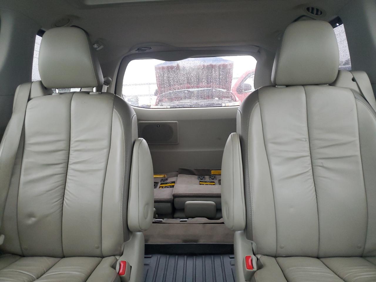 2011 Toyota Sienna Xle VIN: 5TDDK3DC3BS026660 Lot: 84225385