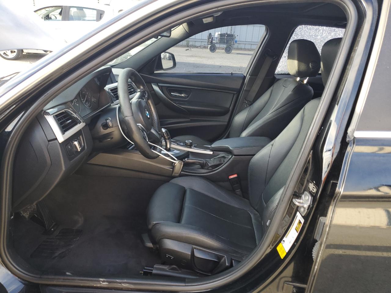 2015 BMW 320 I VIN: WBA3B1C52FK136323 Lot: 80215945