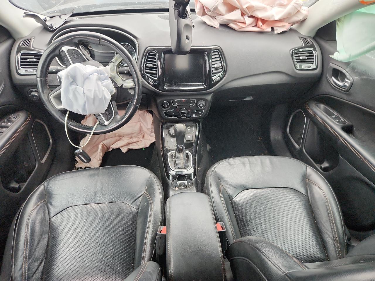 2018 Jeep Compass Limited VIN: 3C4NJDCB8JT332568 Lot: 71312695