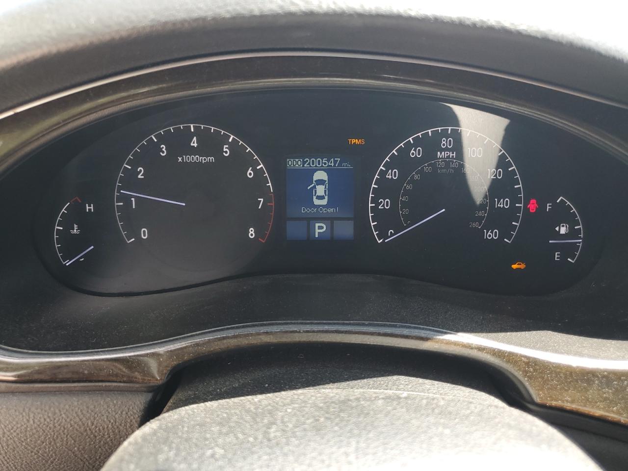 2012 Hyundai Genesis 3.8L VIN: KMHGC4DD1CU151786 Lot: 80890445