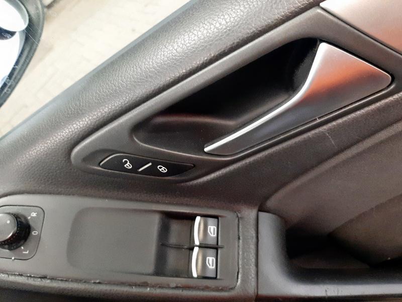 2009 VOLKSWAGEN GOLF S 