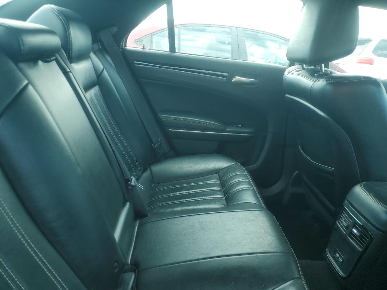 2019 Chrysler 300 S VIN: 2C3CCABGXKH708246 Lot: 80903565