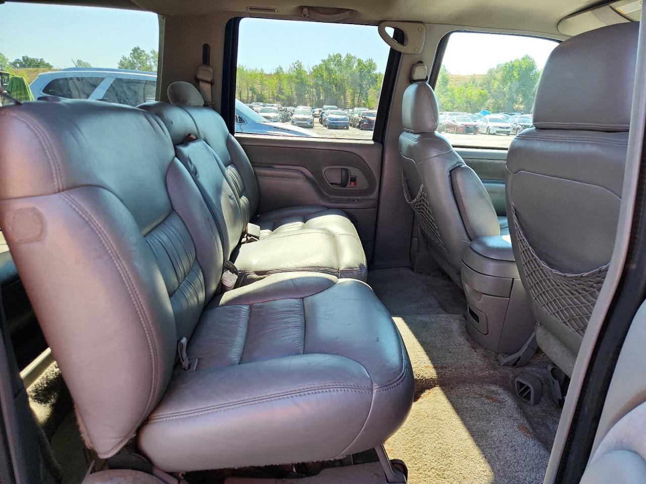 1997 Chevrolet Suburban K1500 VIN: 3GNFK16R8VG154904 Lot: 70771215