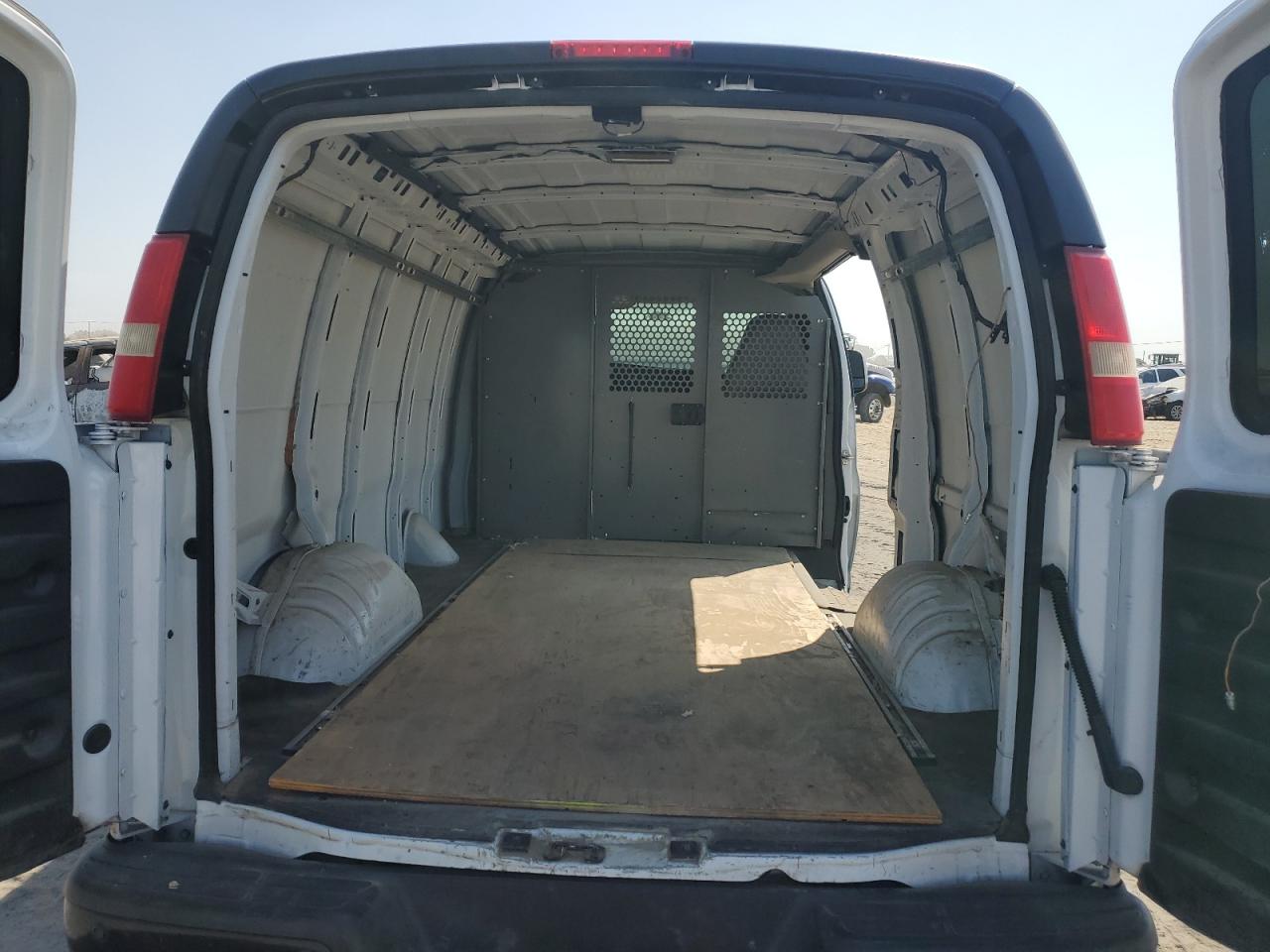 2009 Chevrolet Express G1500 VIN: 1GCFG154991100757 Lot: 80354795