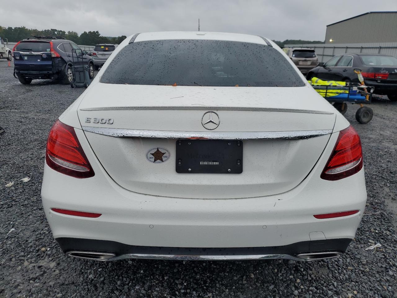 2019 Mercedes-Benz E 300 VIN: WDDZF4JB7KA511172 Lot: 84164705