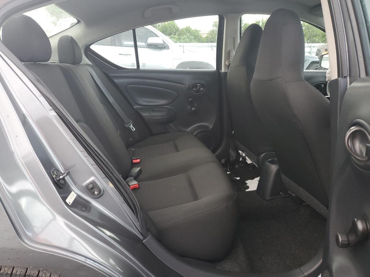 2016 Nissan Versa S VIN: 3N1CN7AP2GL879293 Lot: 81858145