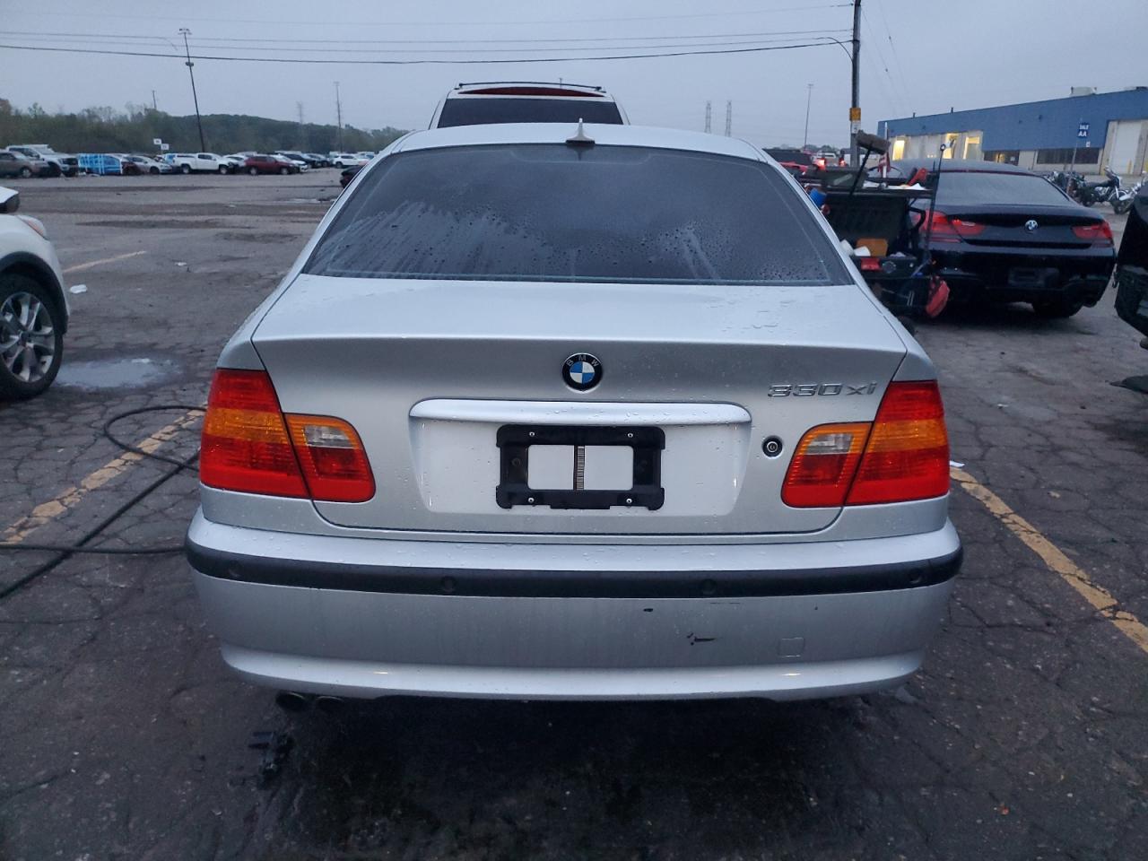 2005 BMW 330 Xi VIN: WBAEW53425PN36752 Lot: 81678305