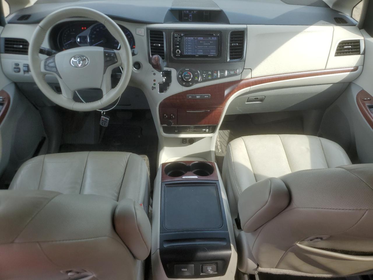 2014 Toyota Sienna Xle VIN: 5TDYK3DCXES426267 Lot: 81193765