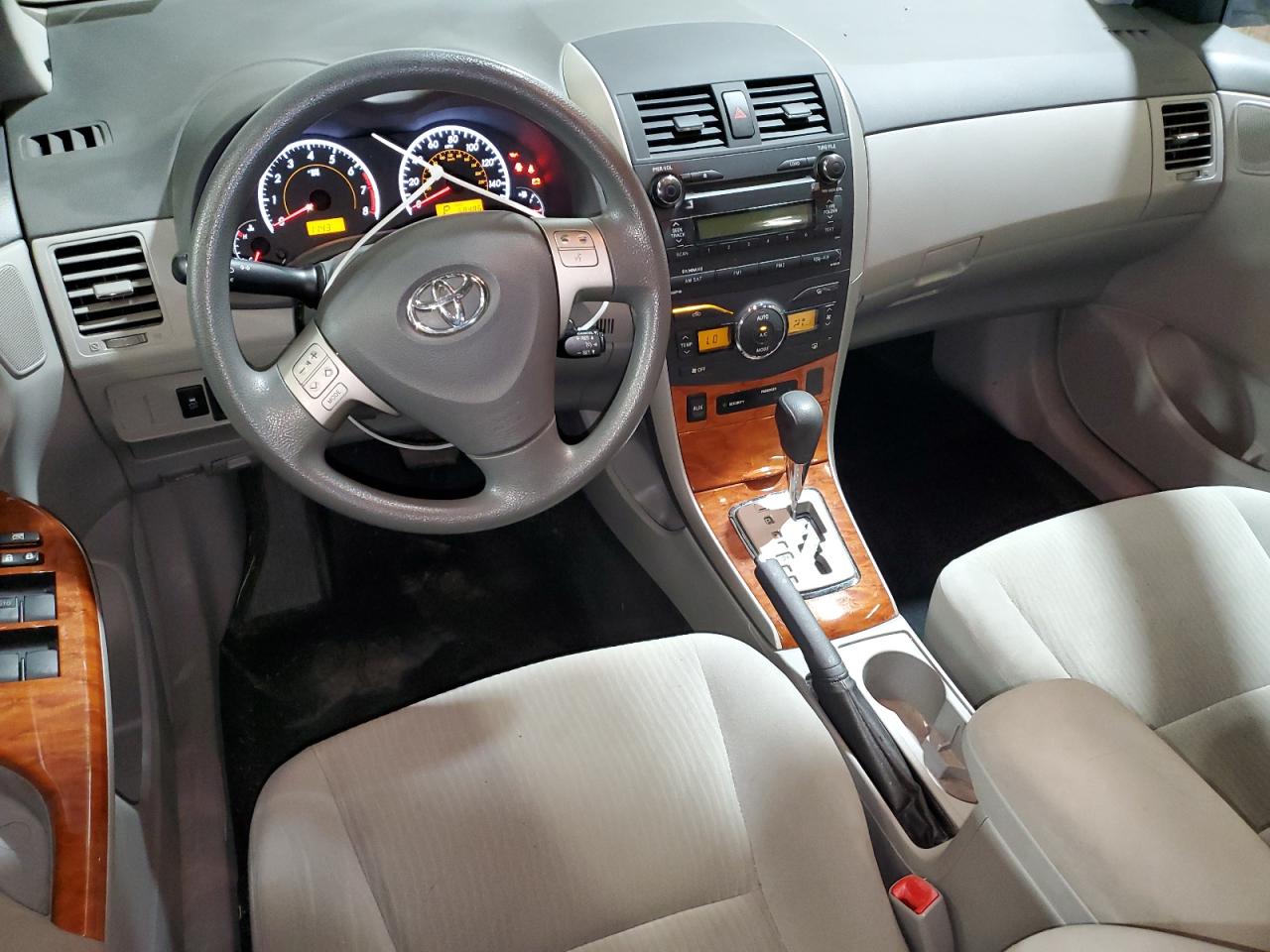 2010 Toyota Corolla Base VIN: 2T1BU4EE7AC225158 Lot: 84422865