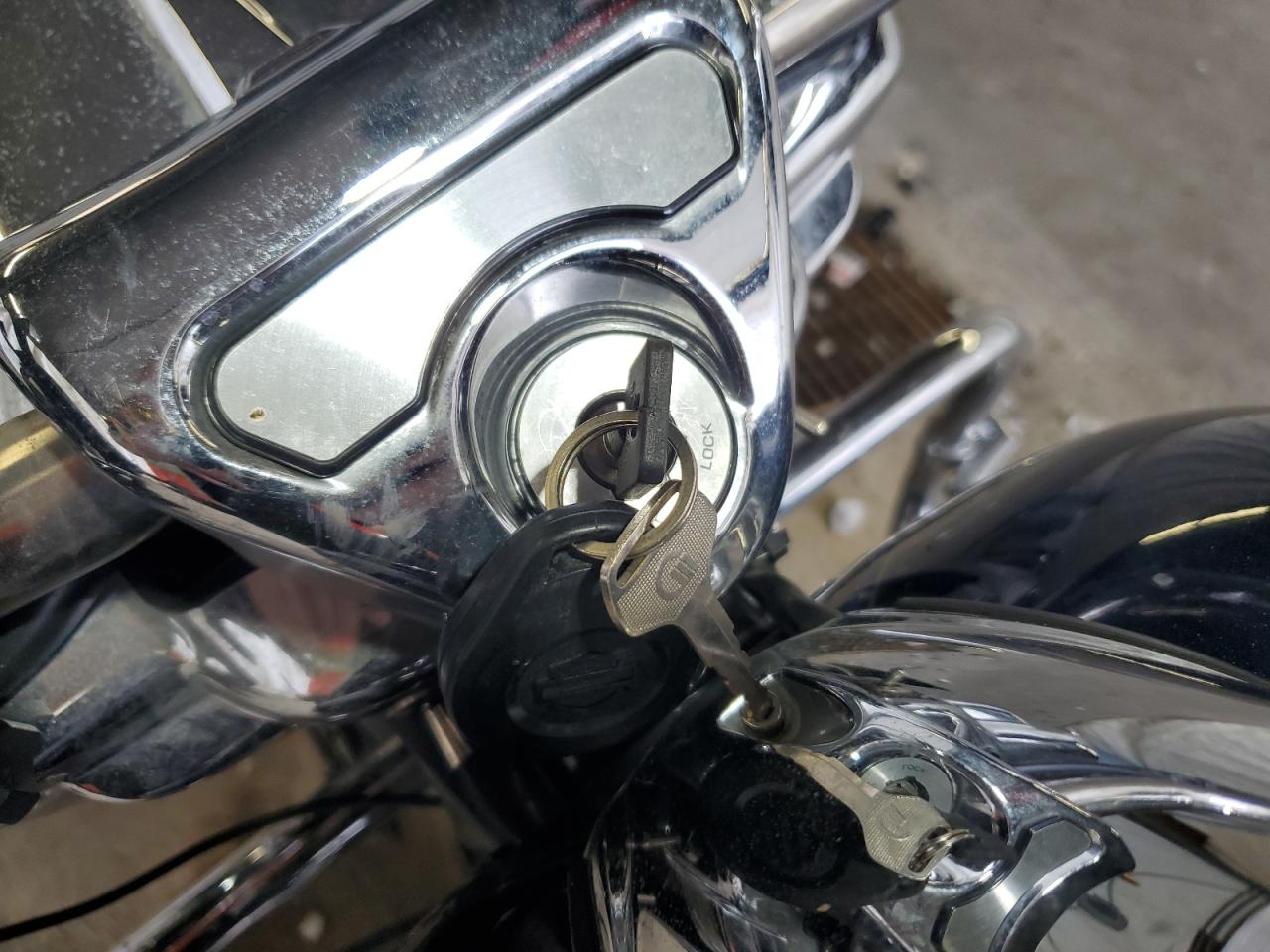 2012 Harley-Davidson Flhrc Road King Classic VIN: 1HD1FRM17CB645911 Lot: 81496505