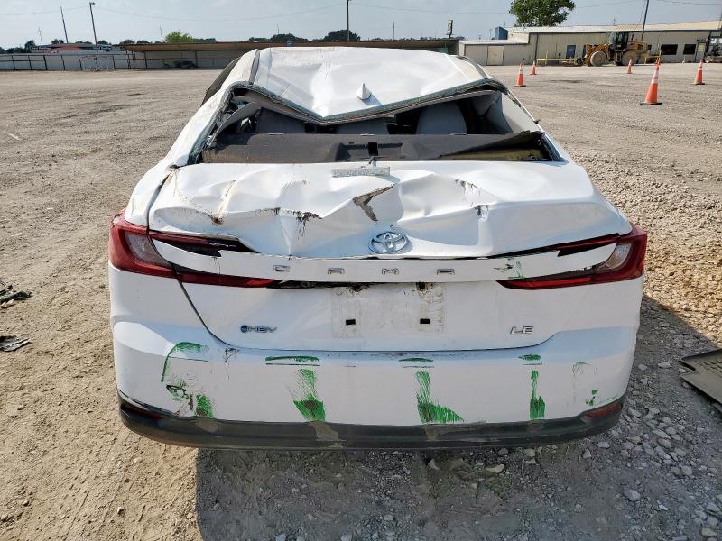  TOYOTA CAMRY 2025 Белы