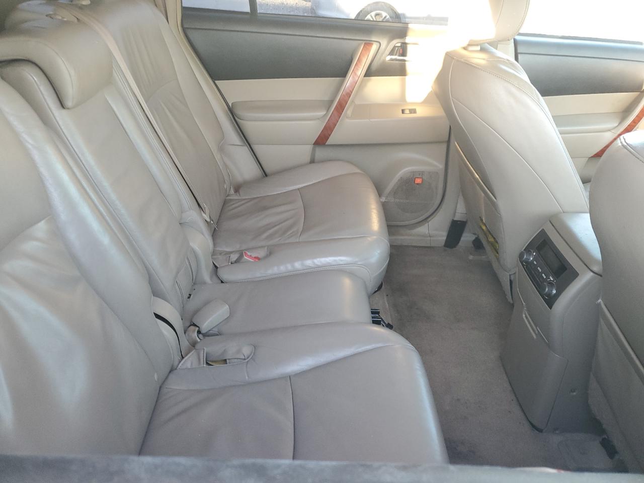 2010 Toyota Highlander Limited VIN: JTEDK3EH9A2164179 Lot: 81884425