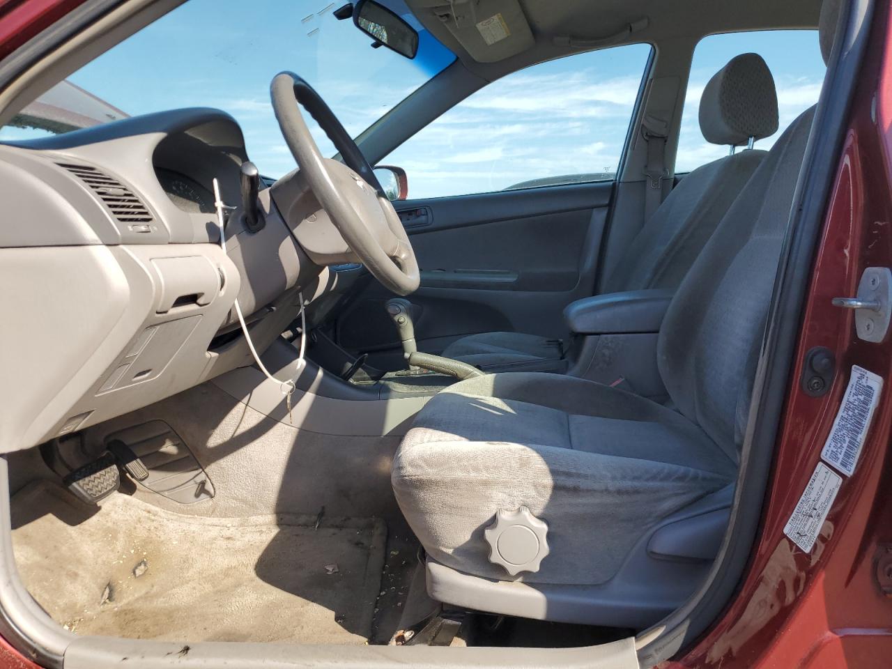 2003 Toyota Camry Le VIN: 4T1BE32K83U127646 Lot: 80202405