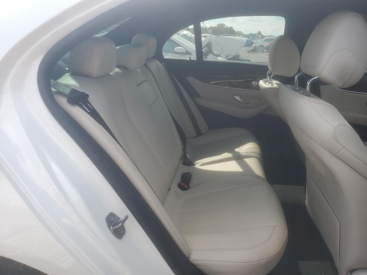 2017 Mercedes-Benz E 300 VIN: WDDZF4JB7HA027785 Lot: 83757045