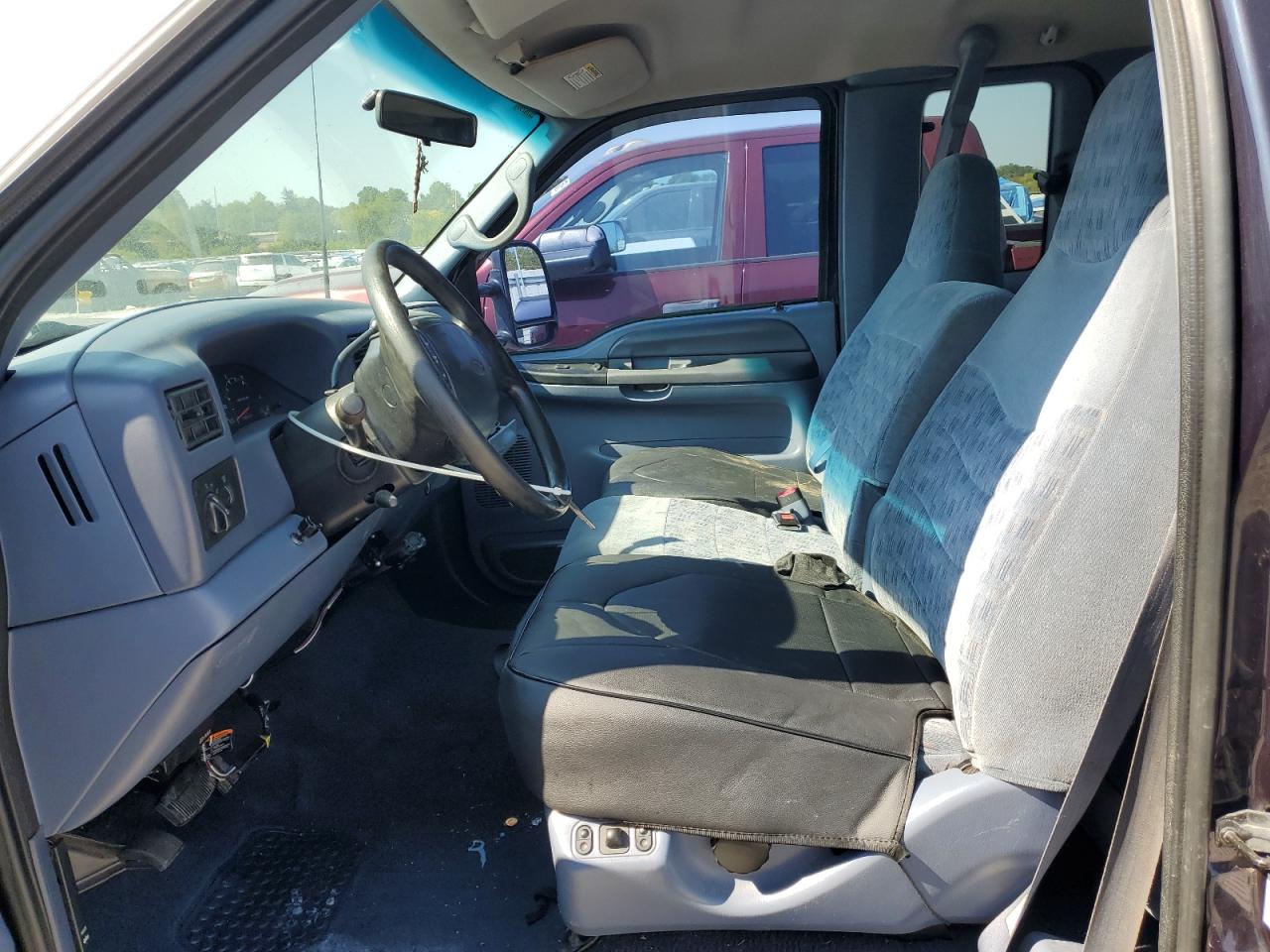 1999 Ford F350 Super Duty VIN: 1FTWX33F6XEF08638 Lot: 81310675