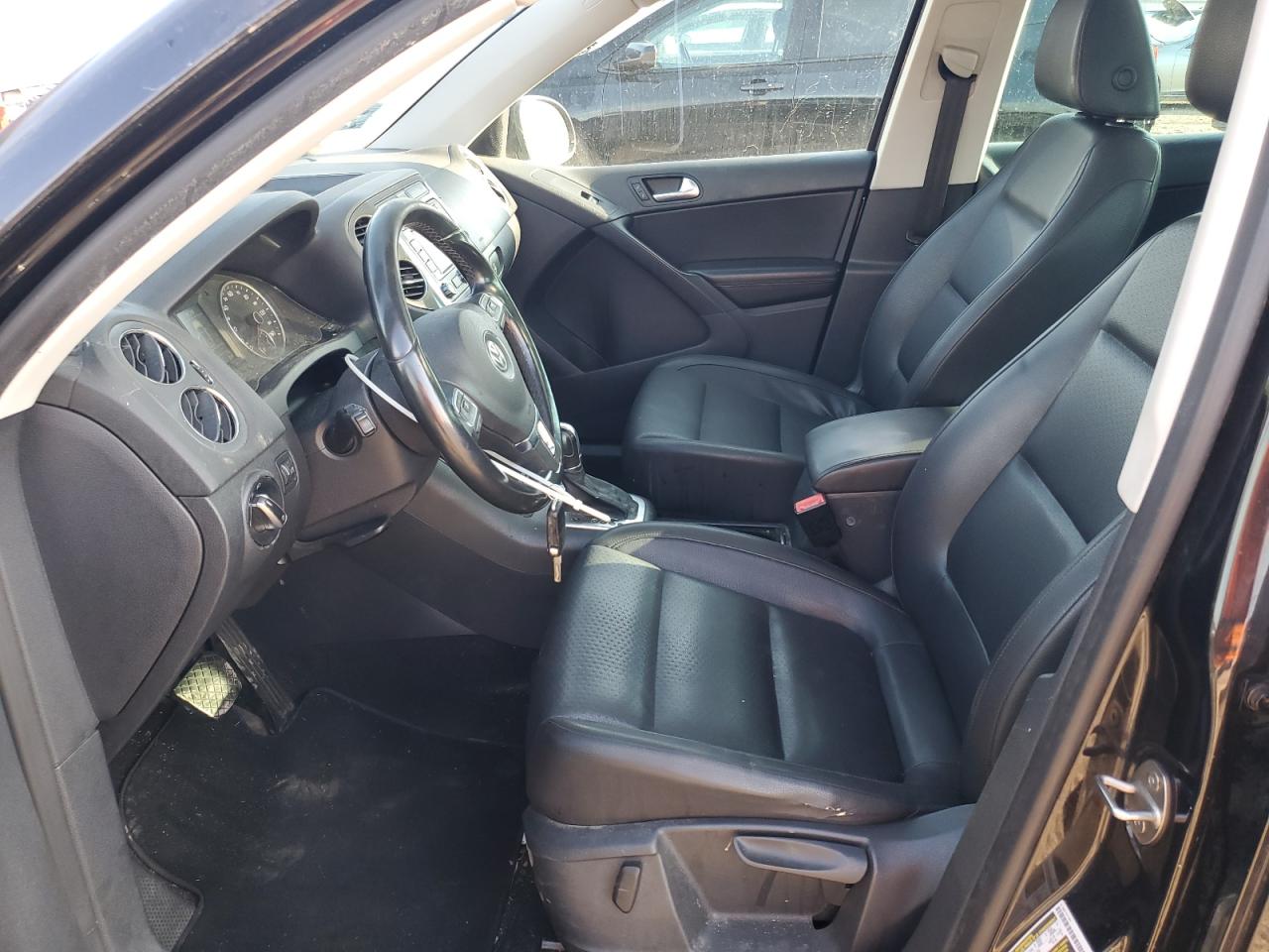 2012 Volkswagen Tiguan S VIN: WVGAV7AX2CW538500 Lot: 81325325