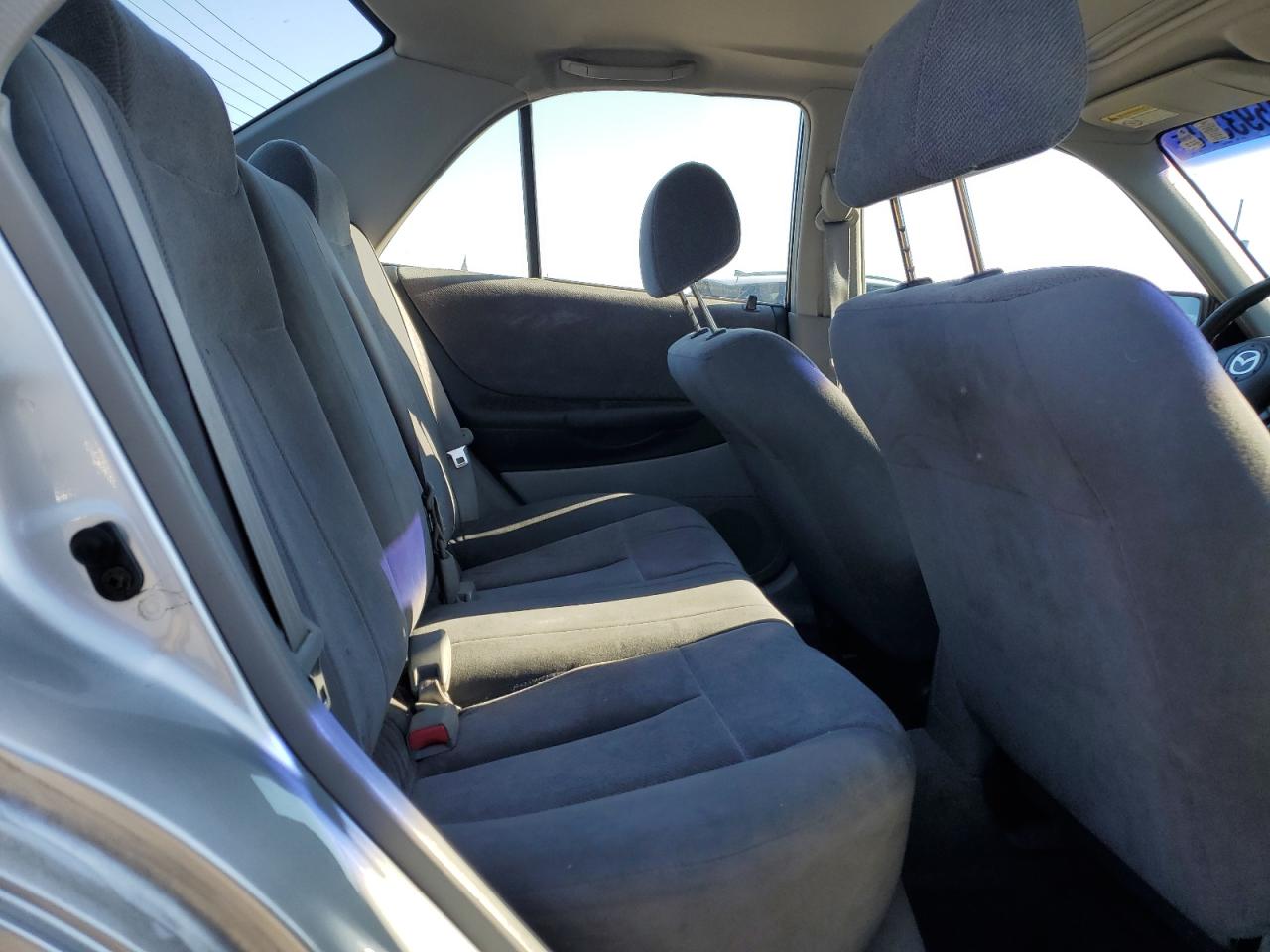 2003 Mazda Protege Dx VIN: JM1BJ225X30137123 Lot: 81593335