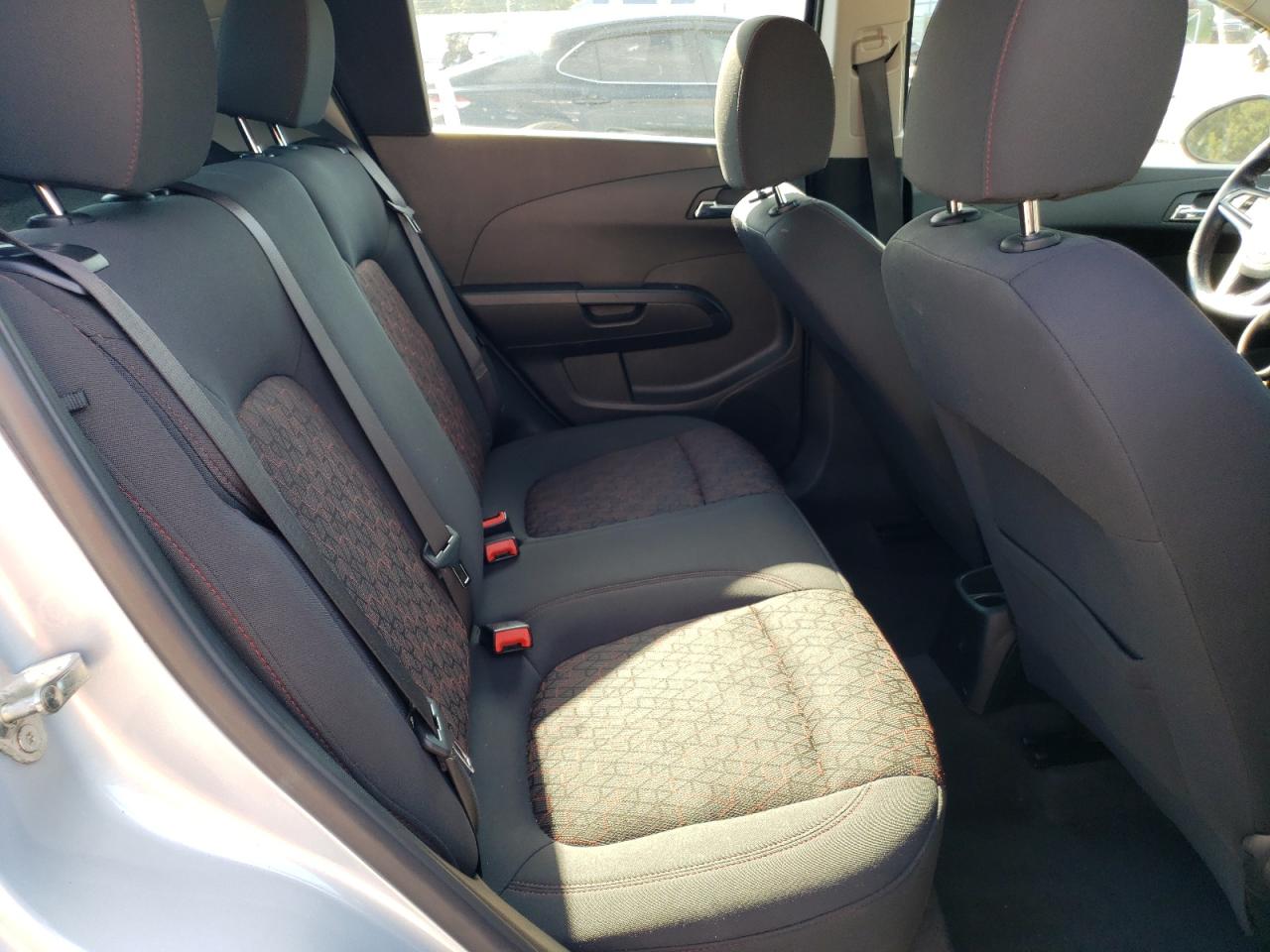 2018 Chevrolet Sonic Lt VIN: 1G1JD6SG3J4132470 Lot: 83826925