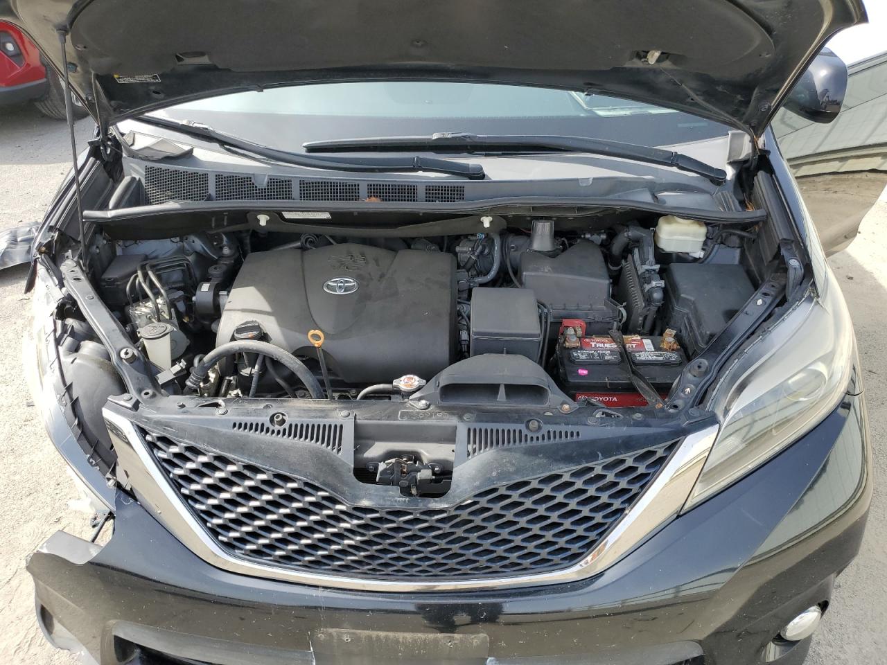 2017 Toyota Sienna Se VIN: 5TDXZ3DC0HS801742 Lot: 84803665