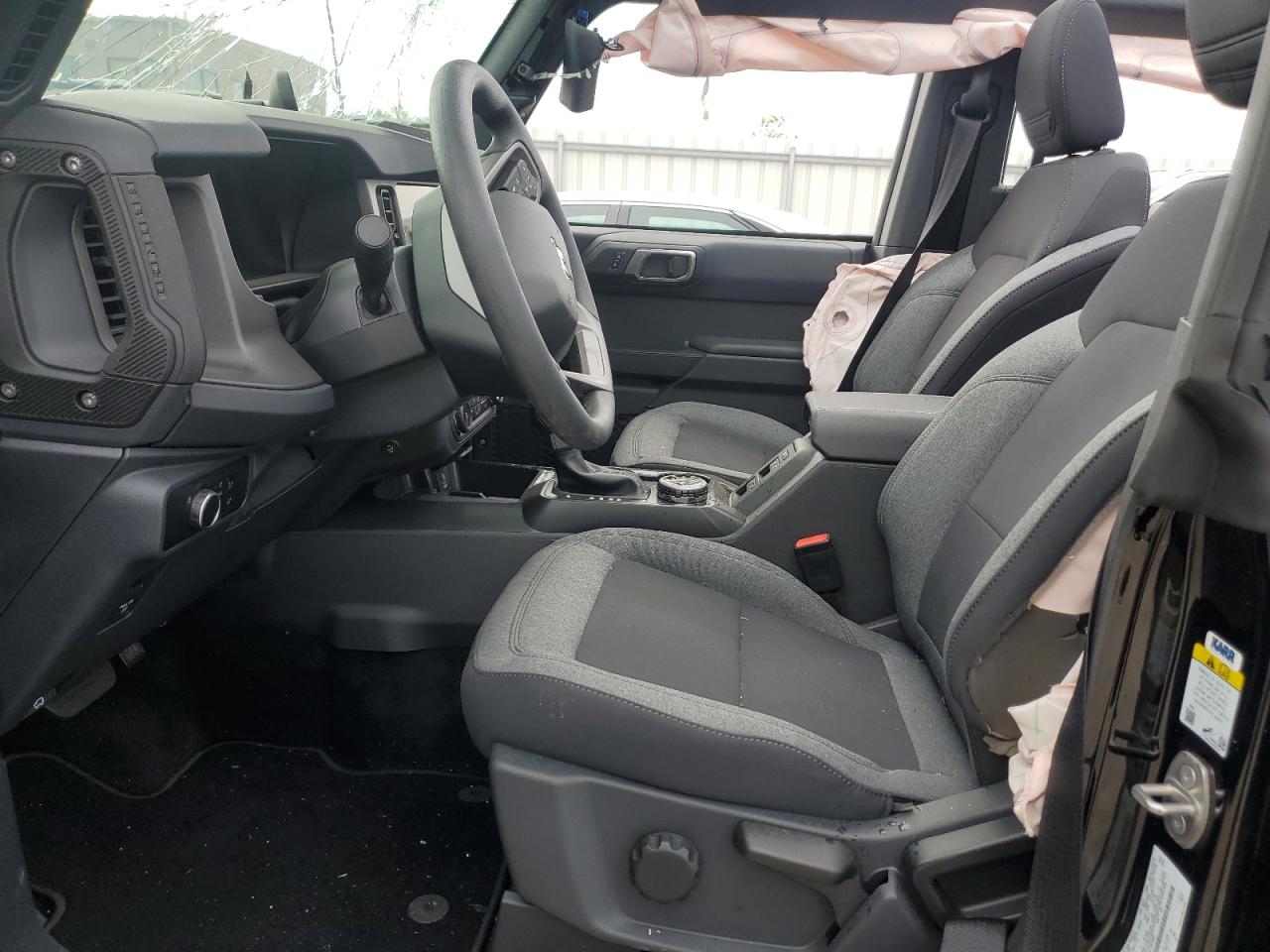 2025 Ford Bronco VIN: 1FMDE6BH9SLA67993 Lot: 70987685