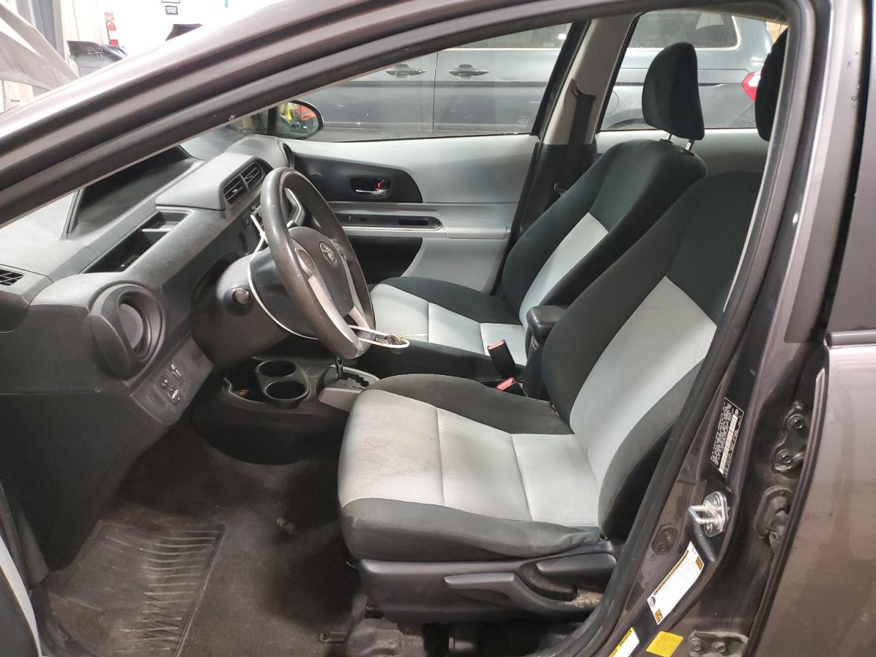 2014 Toyota Prius C VIN: JTDKDTB35E1073470 Lot: 80204205