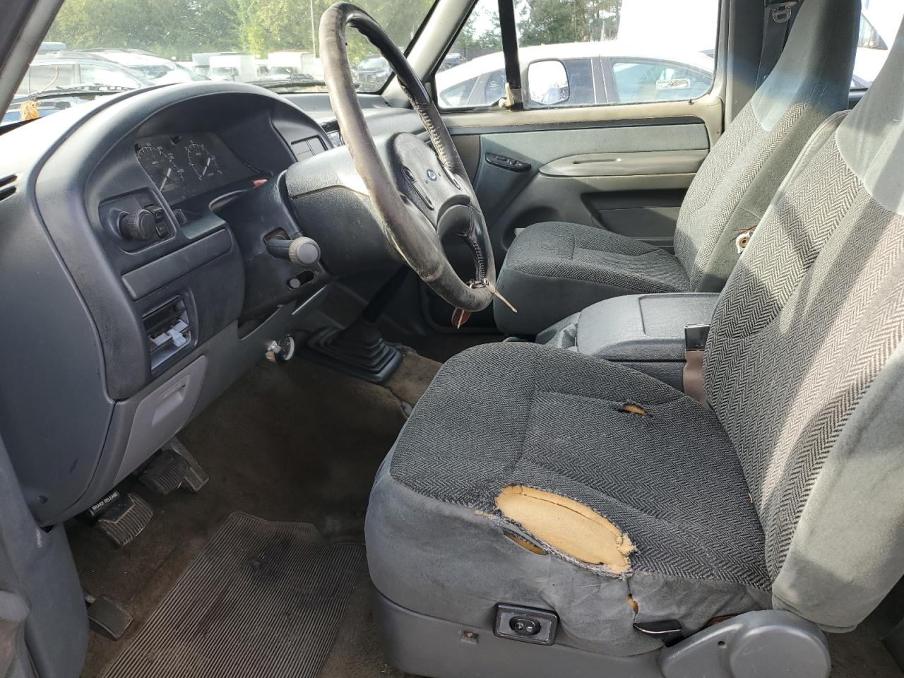 1992 Ford F150 VIN: 1FTEX15N3NKB17286 Lot: 84403375