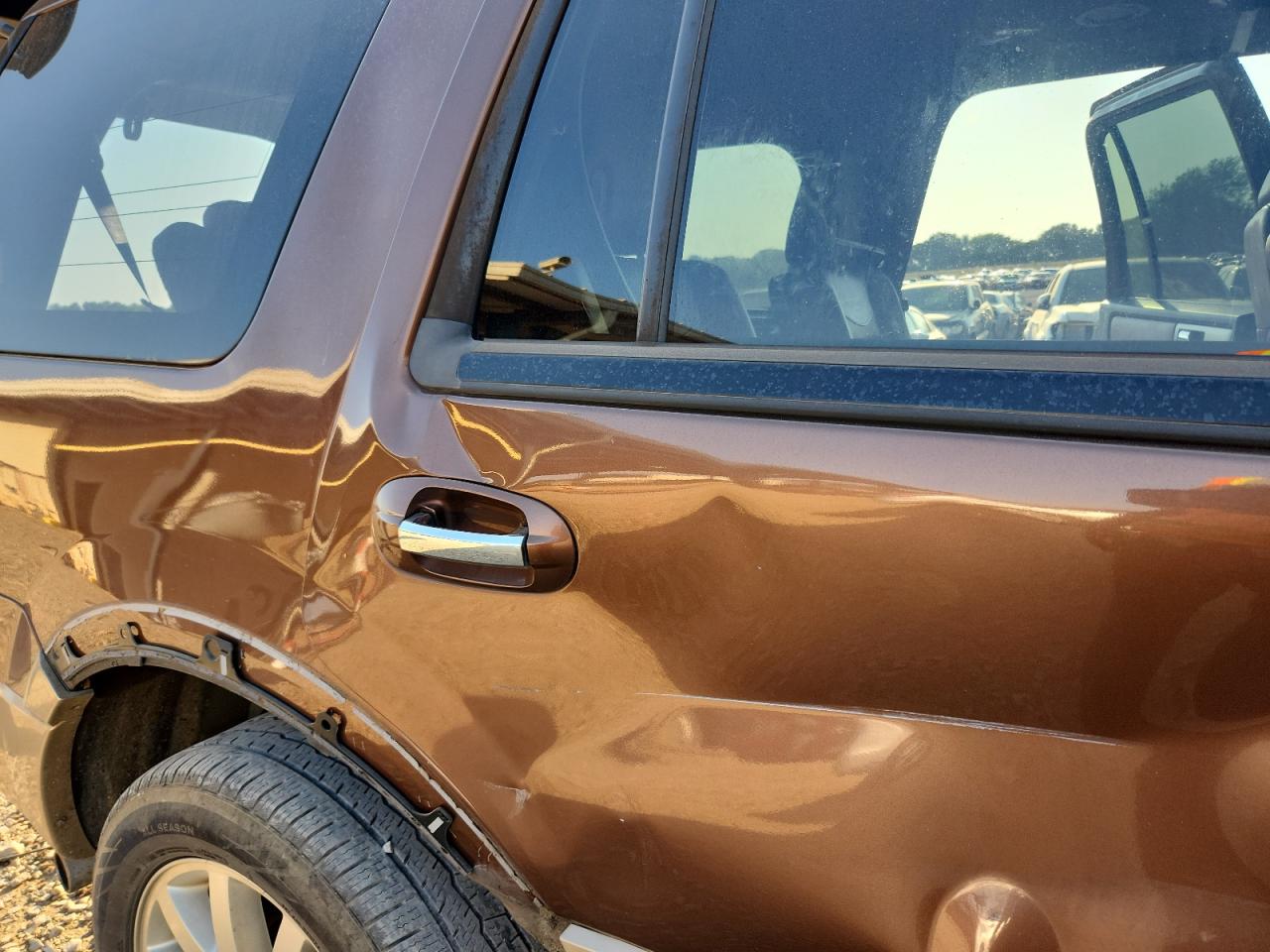 2012 Ford Expedition Xlt VIN: 1FMJU1J5XCEF57476 Lot: 71923605