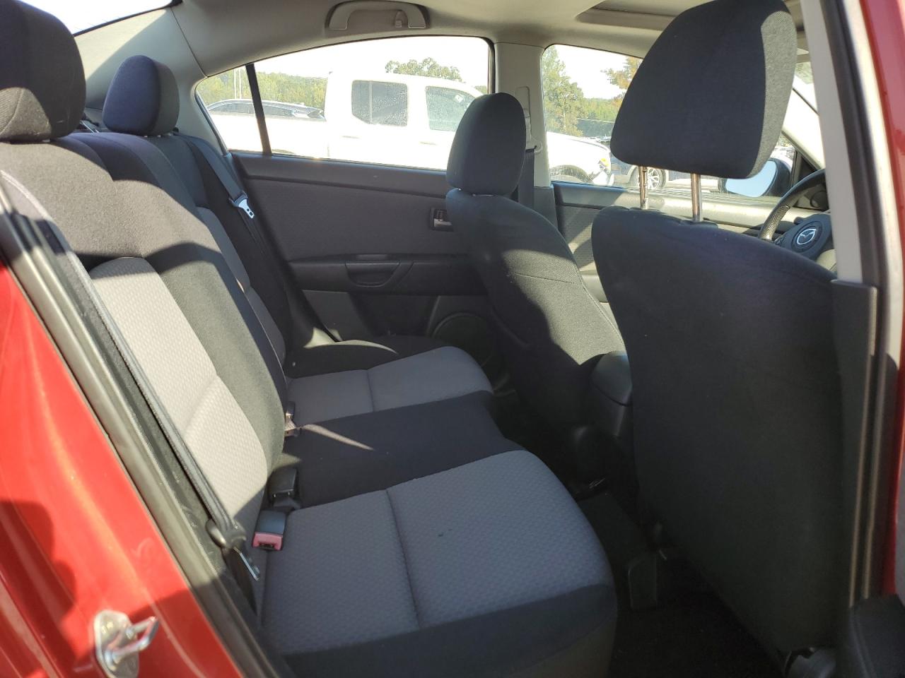 2006 Mazda 3 I VIN: JM1BK12G961454415 Lot: 81340155