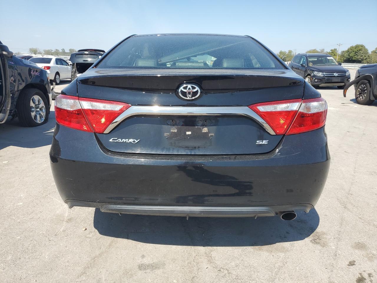 2016 Toyota Camry Le VIN: 4T1BF1FK1GU136044 Lot: 81476635