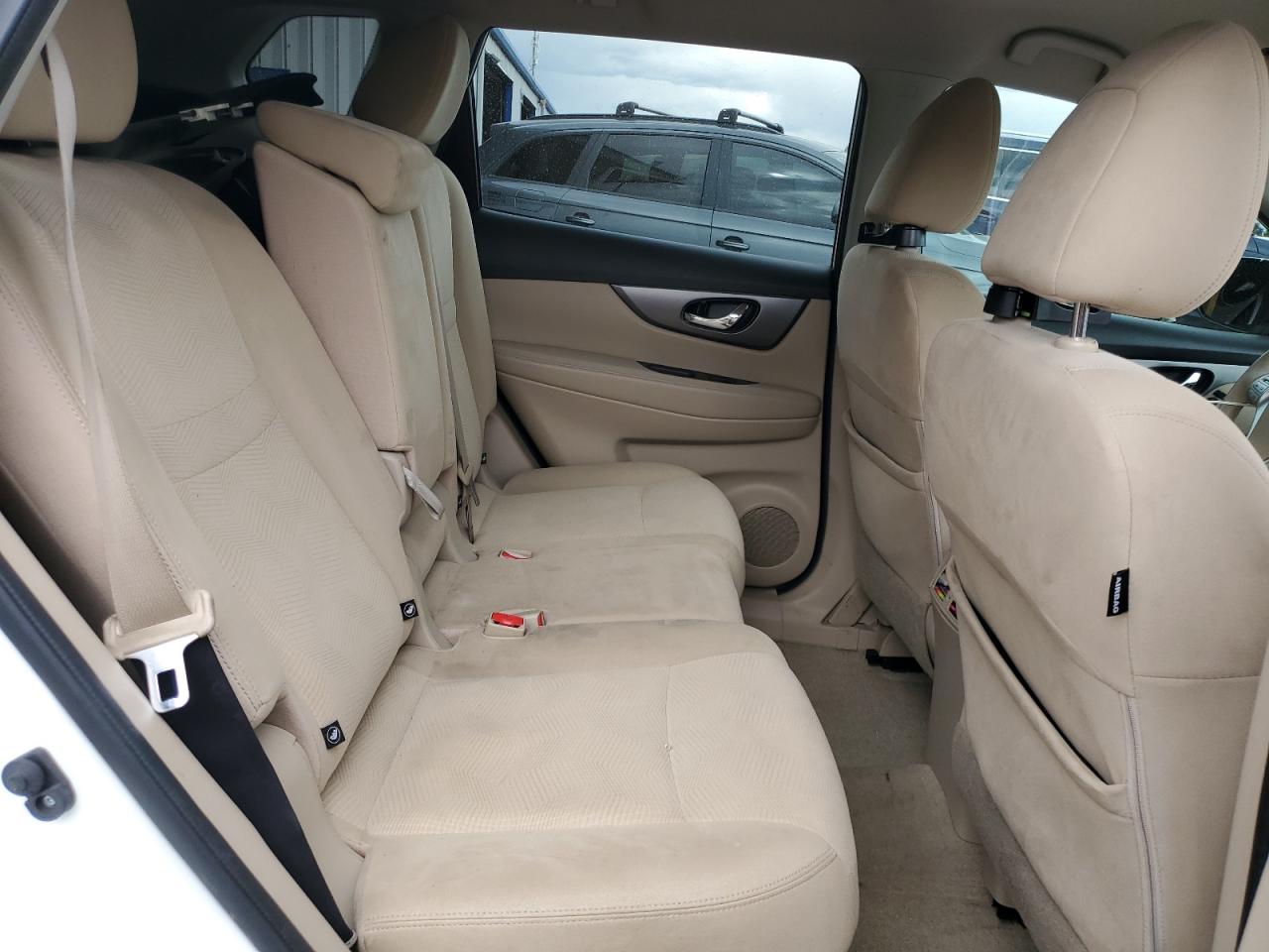 2015 Nissan Rogue S VIN: KNMAT2MV4FP534924 Lot: 83833365