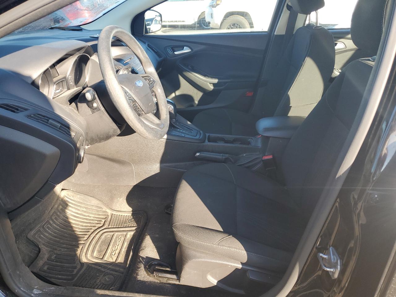 2016 Ford Focus Se VIN: 1FADP3F21GL203842 Lot: 84184005