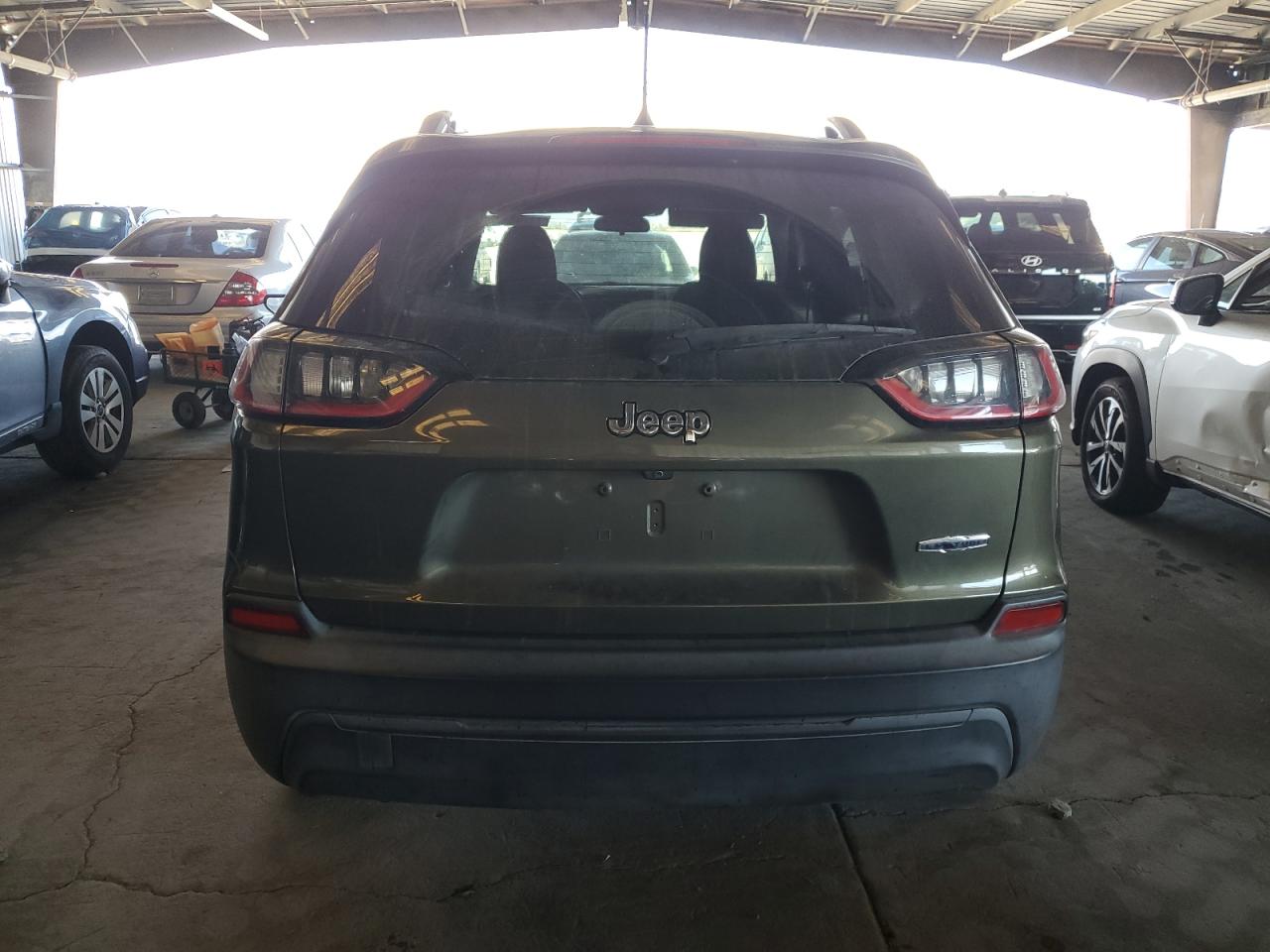 2019 Jeep Cherokee Latitude VIN: 1C4PJLCB1KD114787 Lot: 71708135
