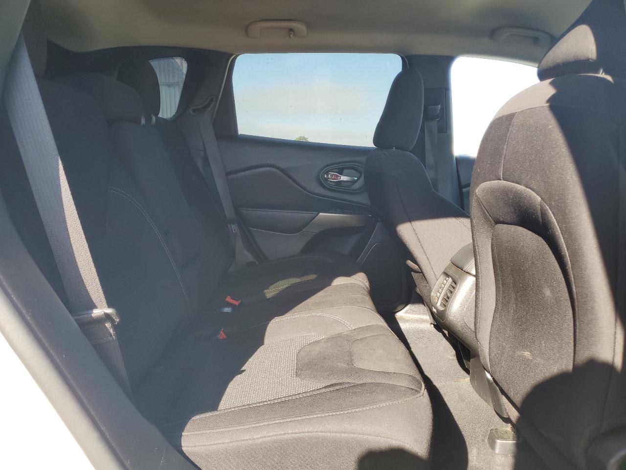 2020 Jeep Cherokee Latitude VIN: 1C4PJMCBXLD654615 Lot: 80845785