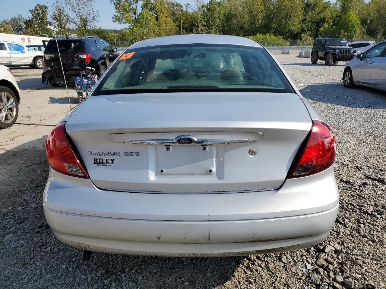 2002 Ford Taurus Ses VIN: 1FAFP55UX2A164468 Lot: 81042675