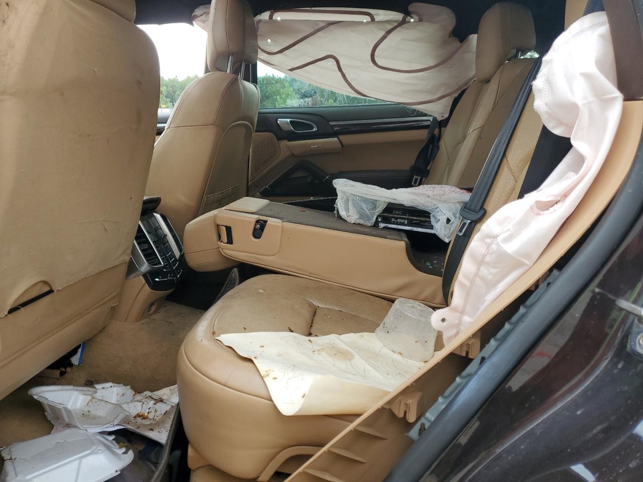 2017 Porsche Cayenne VIN: WP1AA2A22HKA84964 Lot: 80830065