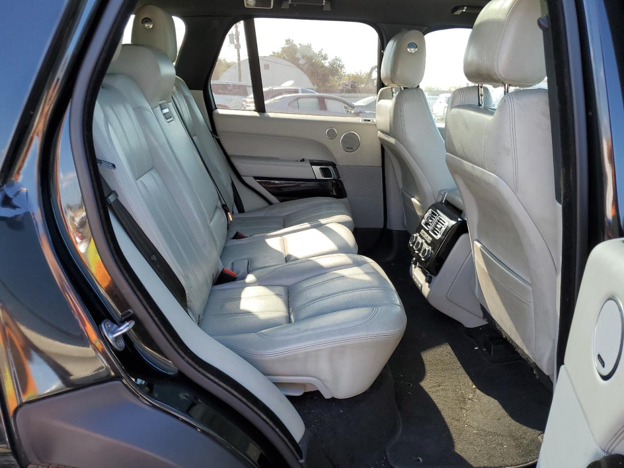 2015 Land Rover Range Rover Supercharged VIN: SALGS2TF0FA210744 Lot: 80614475