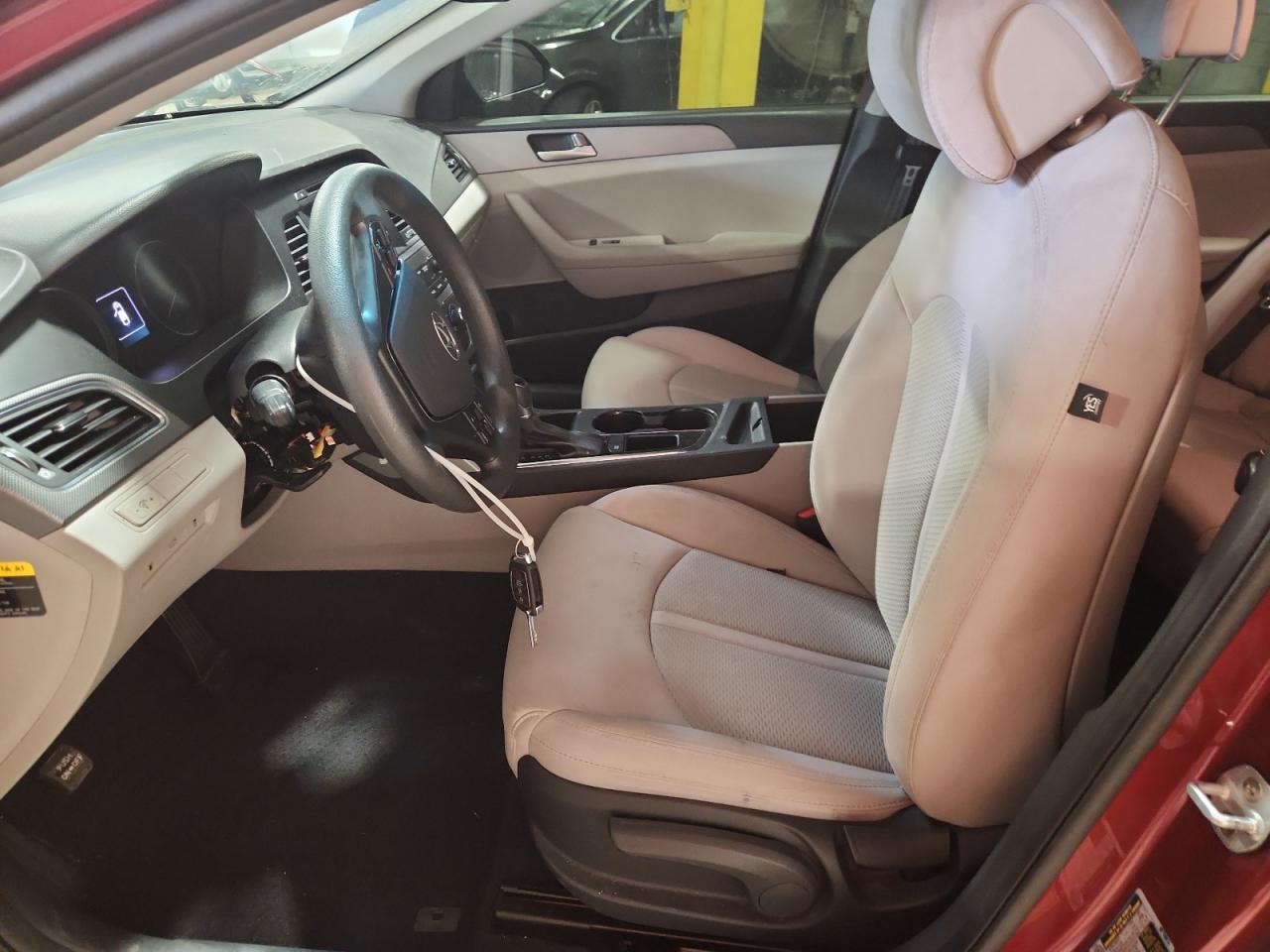 2016 Hyundai Sonata Se VIN: 5NPE24AF2GH389117 Lot: 80697165