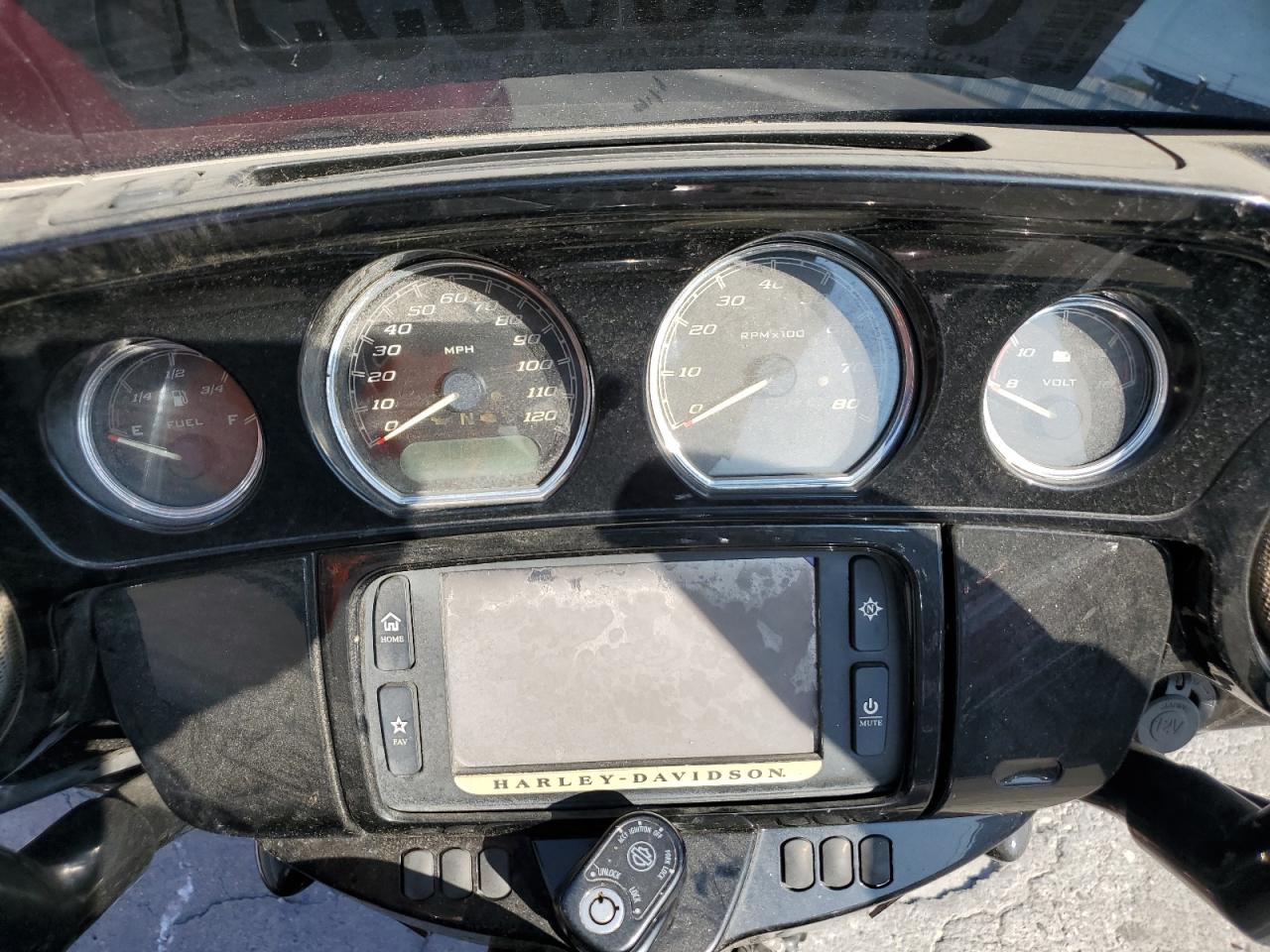 2018 Harley-Davidson Flhxs Street Glide Special VIN: 1HD1KRC32JB622905 Lot: 81055355