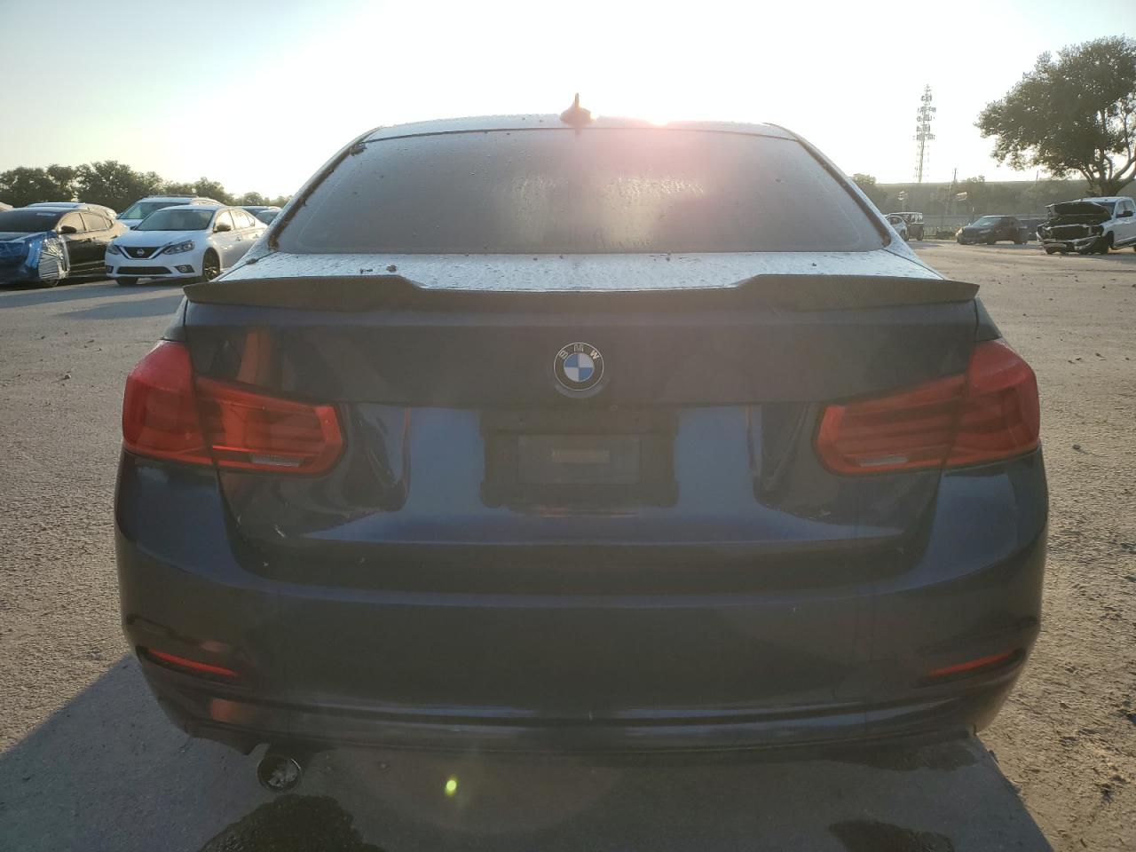 2018 BMW 320 I VIN: WBA8E1G56JNU89176 Lot: 81270525