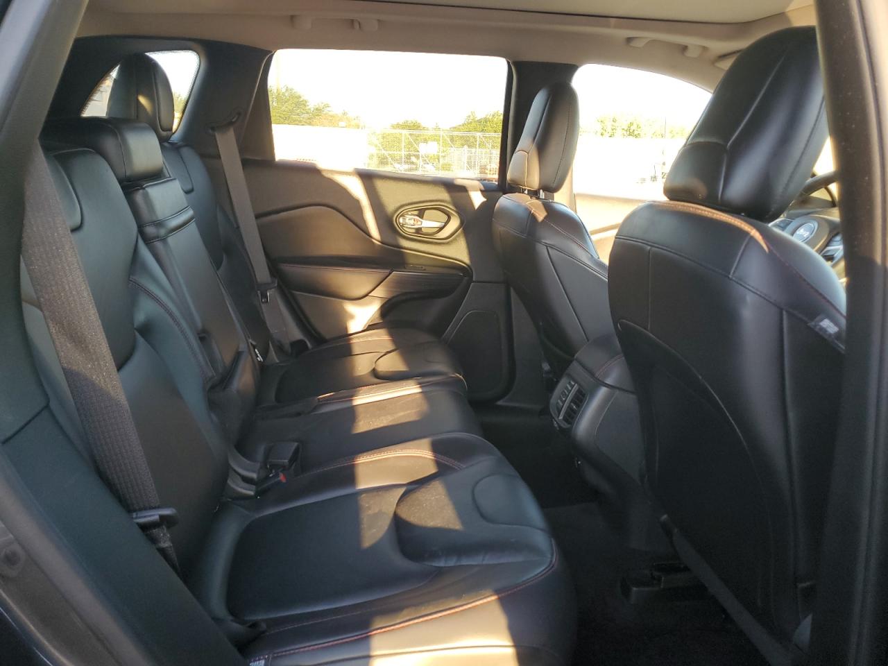 2016 Jeep Cherokee Trailhawk VIN: 1C4PJMBS6GW331934 Lot: 80131745