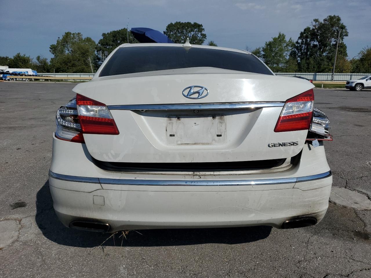 2012 Hyundai Genesis 3.8L VIN: KMHGC4DD3CU181064 Lot: 80757045