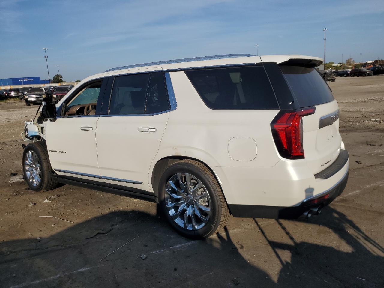 2024 GMC Yukon Denali white null gas 1GKS2DKLXRR348385 photo #3