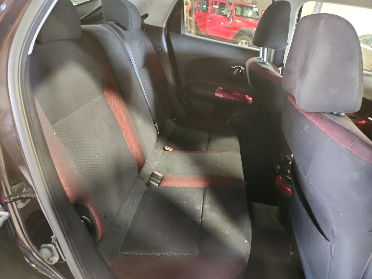 2015 Nissan Juke S VIN: JN8AF5MV1FT554746 Lot: 81654295