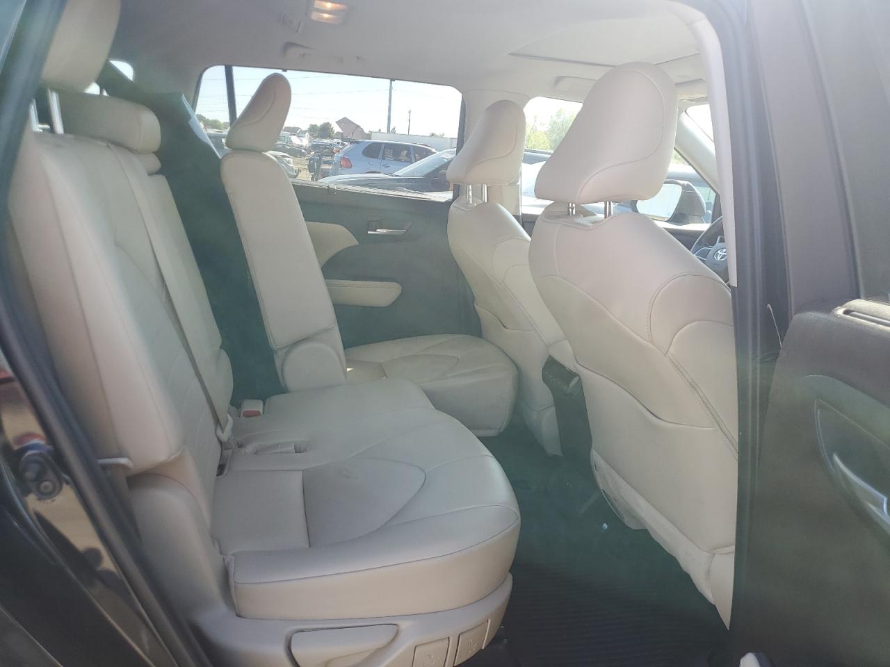 2021 Toyota Highlander Xle VIN: 5TDGZRBH1MS551245 Lot: 83946945